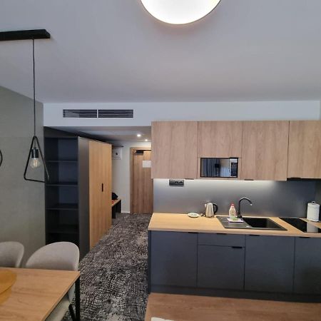 Appartement Akvamarin Besenova Apartman Extérieur photo