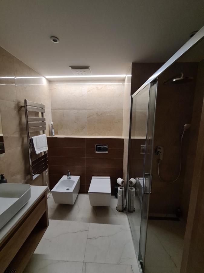 Appartement Akvamarin Besenova Apartman Extérieur photo